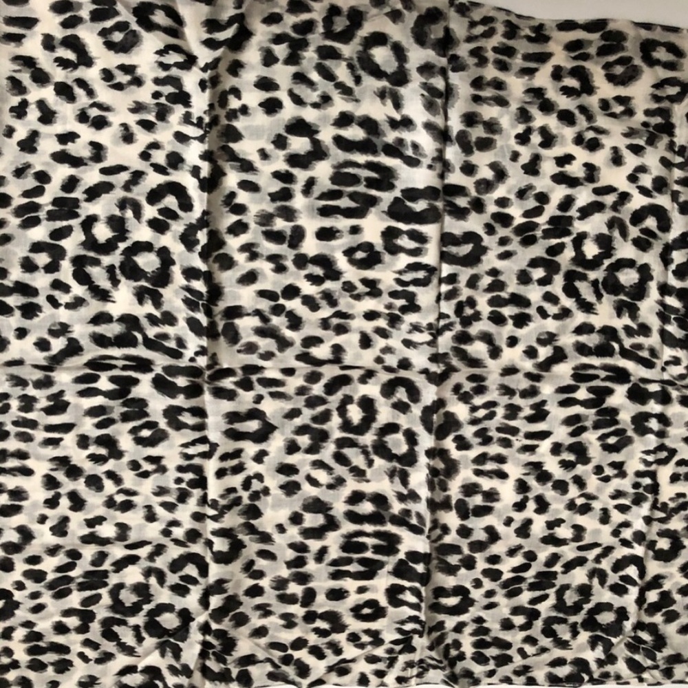 JOIE Leopard print Scarf black/white
